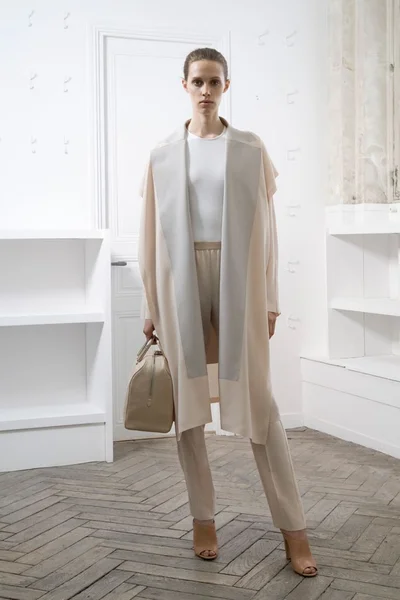 Look 3